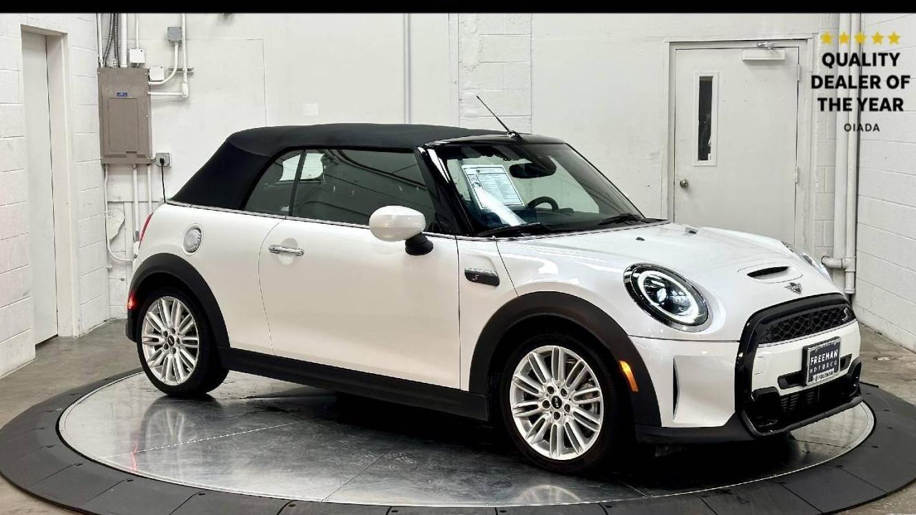 MINI COOPER CONVERTIBLE 2024 WMW43DL07R3S08591 image